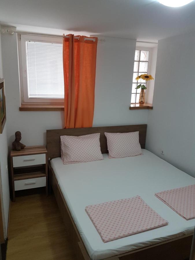 Karla Babic Apartment เซนญ์ ภายนอก รูปภาพ